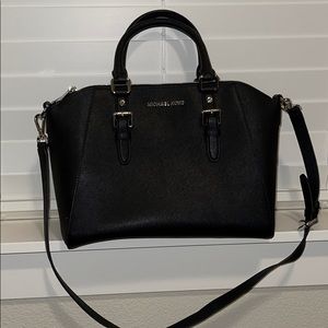 Michael Kors shoulder/hand bag